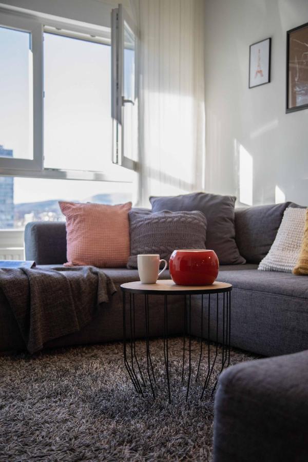Spacious Apartment In Radnicka Business Zone - Free Parking Zagreb Bagian luar foto
