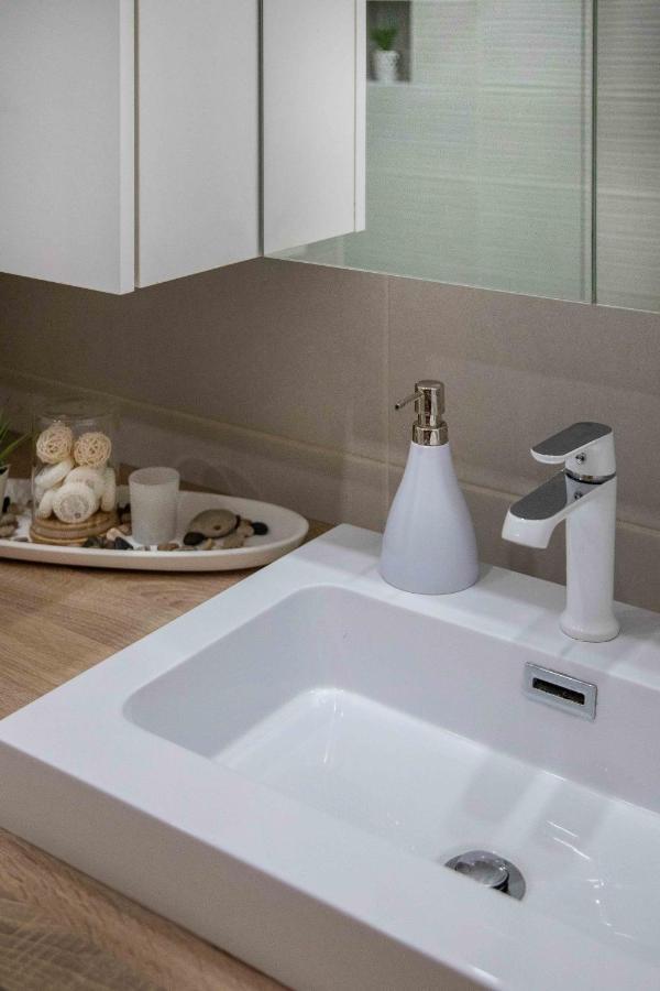 Spacious Apartment In Radnicka Business Zone - Free Parking Zagreb Bagian luar foto
