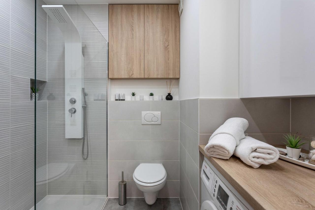 Spacious Apartment In Radnicka Business Zone - Free Parking Zagreb Bagian luar foto