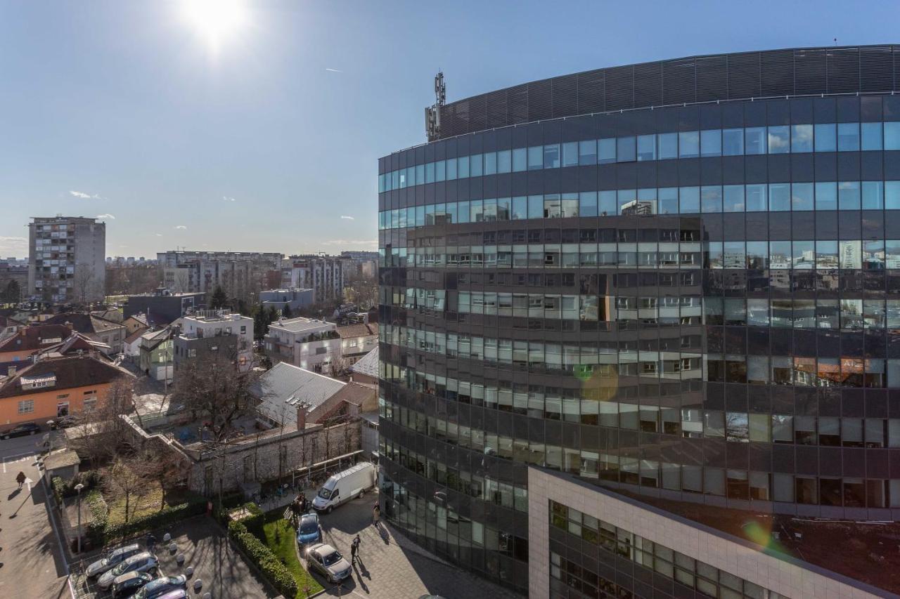 Spacious Apartment In Radnicka Business Zone - Free Parking Zagreb Bagian luar foto