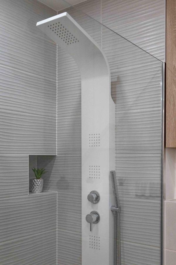 Spacious Apartment In Radnicka Business Zone - Free Parking Zagreb Bagian luar foto